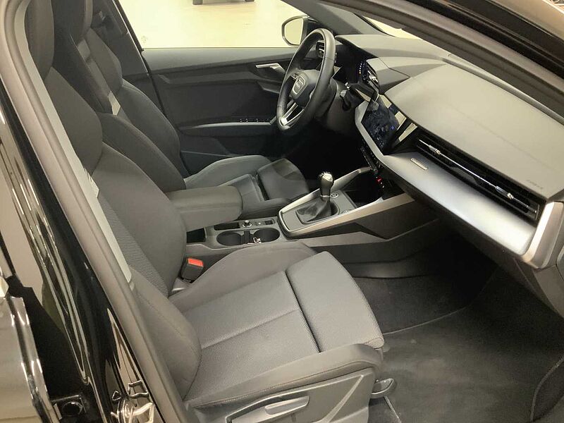 Audi A3 4ª serie Sedan 30 TFSI S line edition