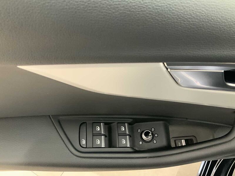 Audi A4 5ª serie Avant 40 TDI quattro S tronic S line edition