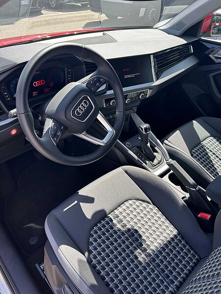 Audi A1 ALL STREET 30 TFSI S tronic Business