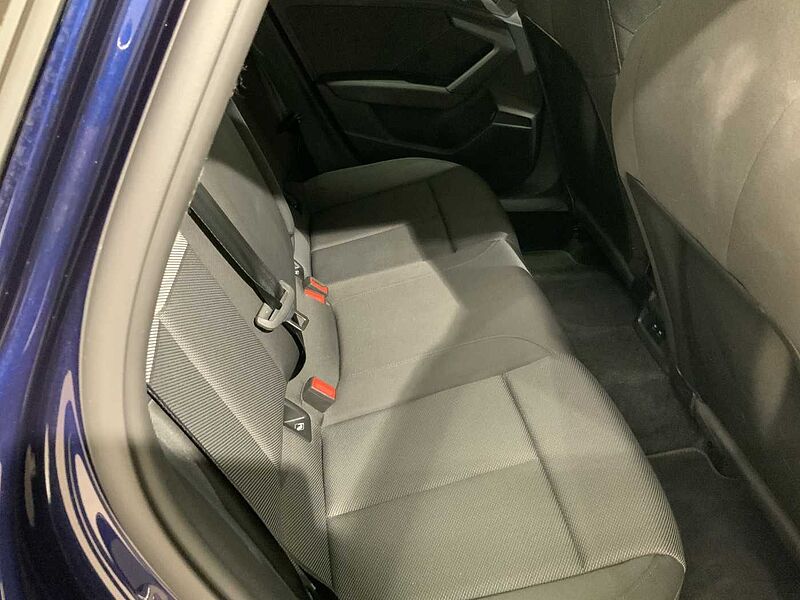 Audi A3 4ª serie SPB 35 TDI S tronic S line edition