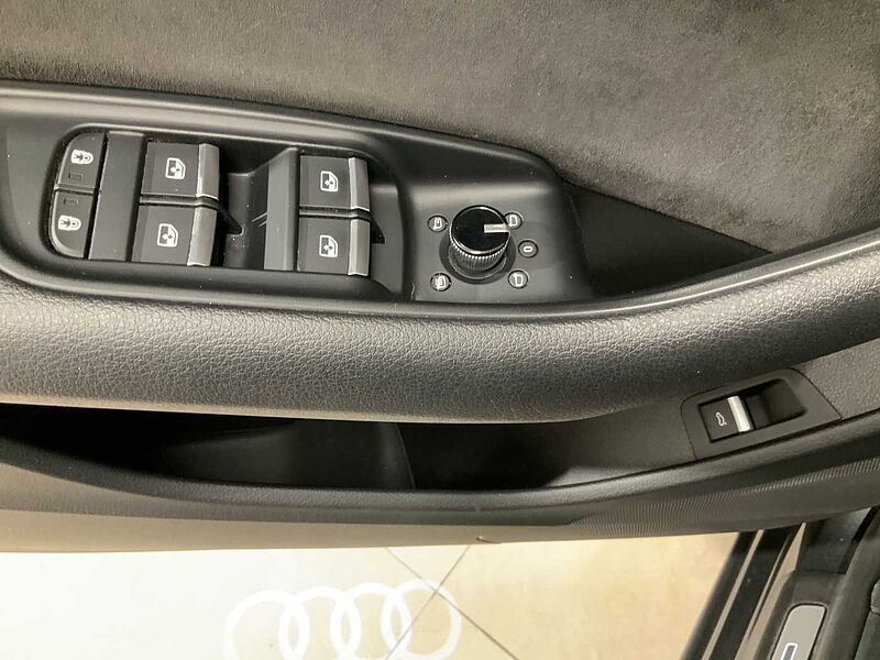 Audi Q8 50 TDI 286 CV quattro tiptronic Sport