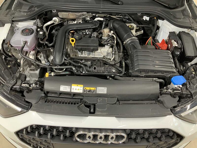 Audi A1 2ª serie allstreet 30 TFSI S tronic Identity Contrast
