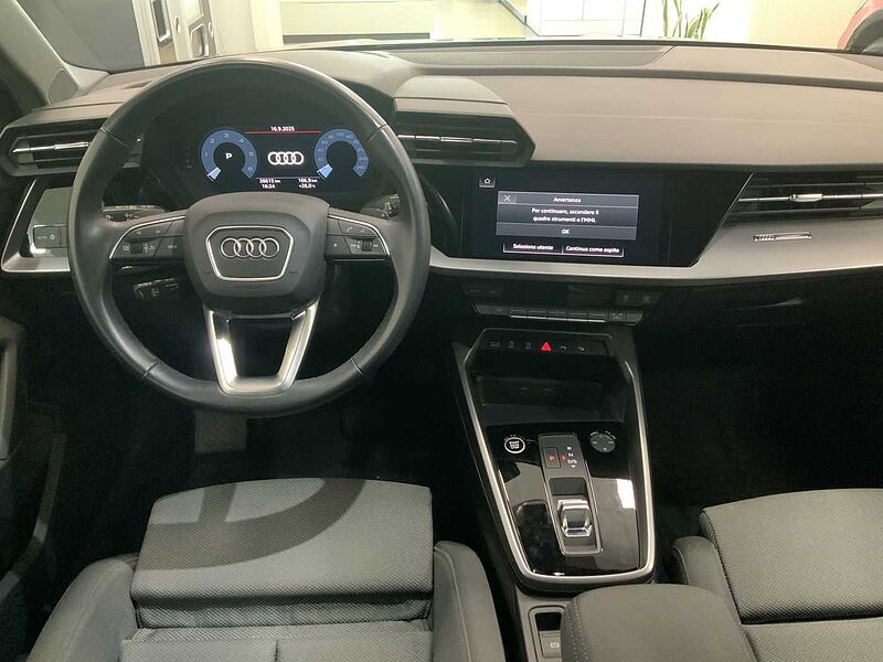 Audi A3 4ª serie SPB 30 TDI S tronic S line edition