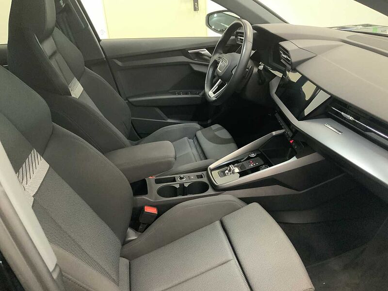 Audi A3 4ª serie SPB 30 TDI S tronic S line edition