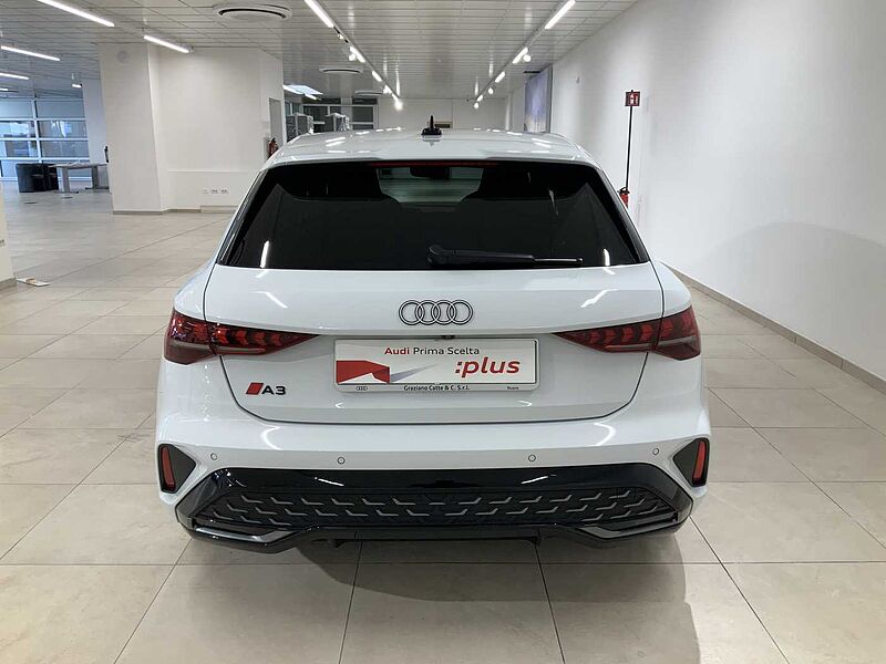 Audi A3 4ª serie SPB 35 TDI S tronic S line edition