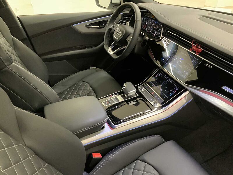 Audi Q8 SUV 45 TDI quattro tiptronic S line edition